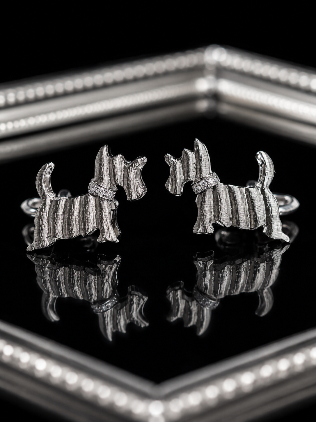 18K White Gold Diamond Cufflinks